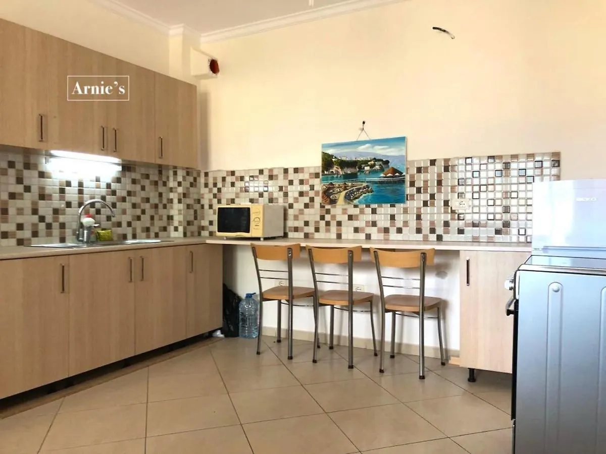 Arnie'S Sunny Seaside Residence Vlorë
